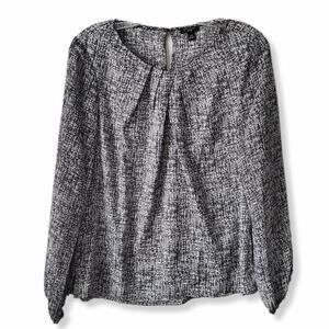 Women Ann Taylor Top Blouse MP Flowy Pleat Career Modern Lightweight Black White
